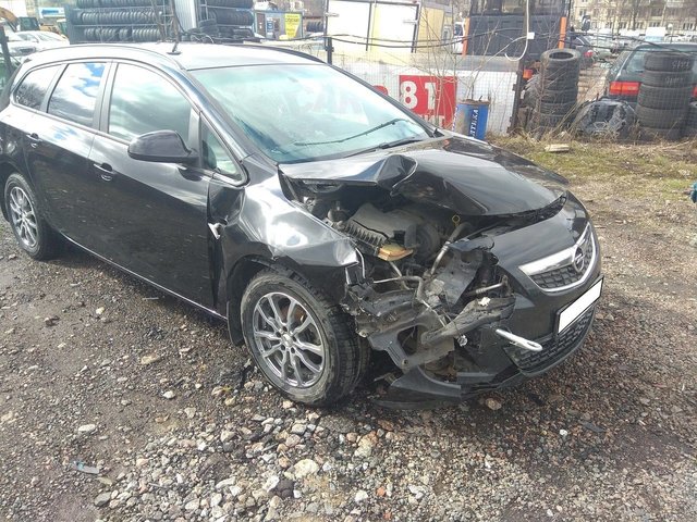 Opel Astra 2011