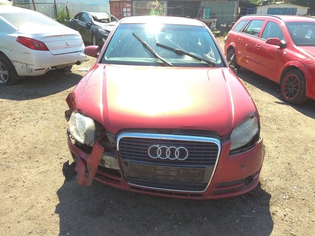 Audi (Ауди) A4