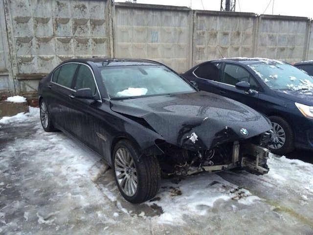 BMW 7 series 2011