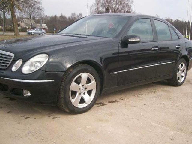 Mercedes E-class 2004