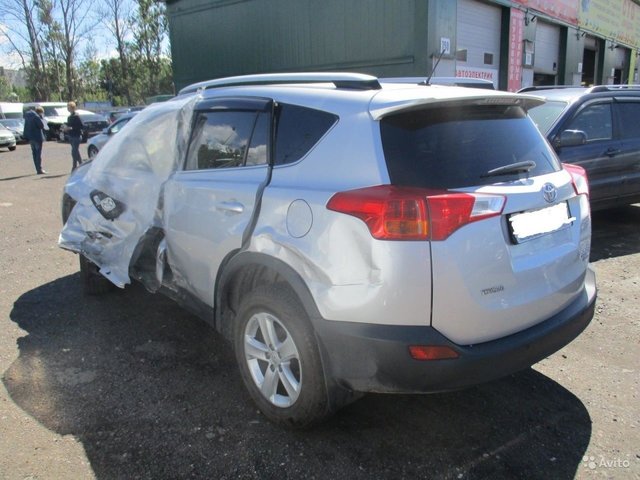 Toyota (Тойота) RAV4