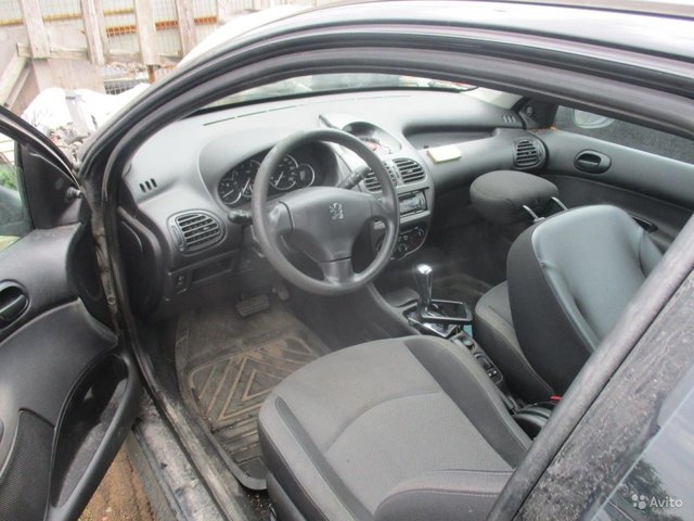 Peugeot (Пежо) 206