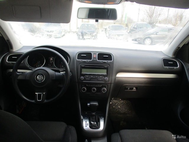 Volkswagen (Фольксваген) Golf