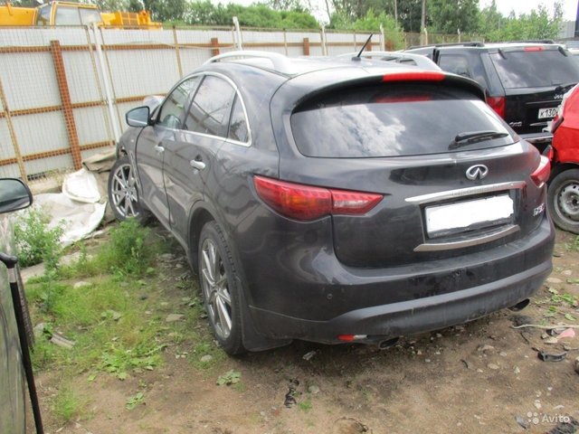 Infiniti FX37 2011