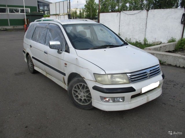 Mitsubishi (Митсубиси) Chariot