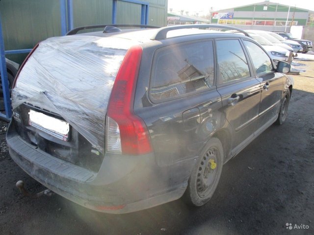 Volvo (Вольво) V50