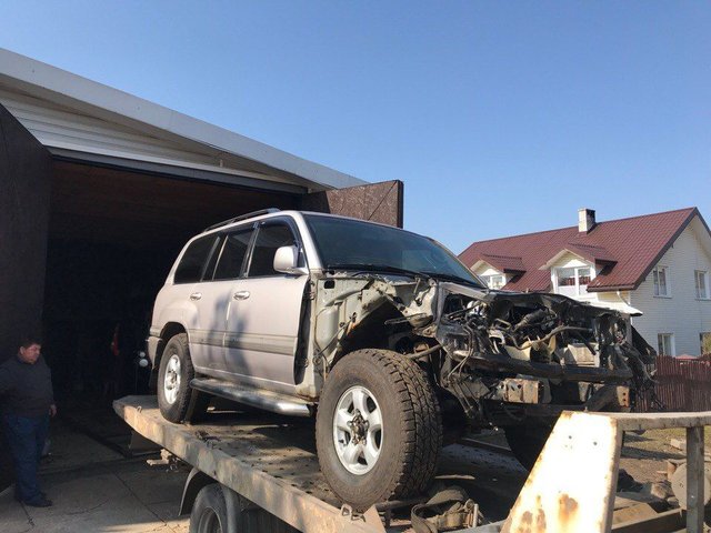 Toyota Land Cruiser (Тойота Ленд Крузер)