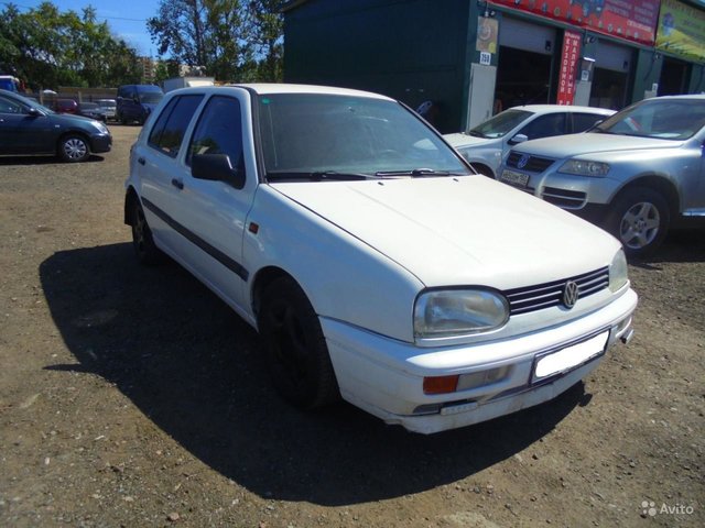 Volkswagen (Фольксваген) Golf