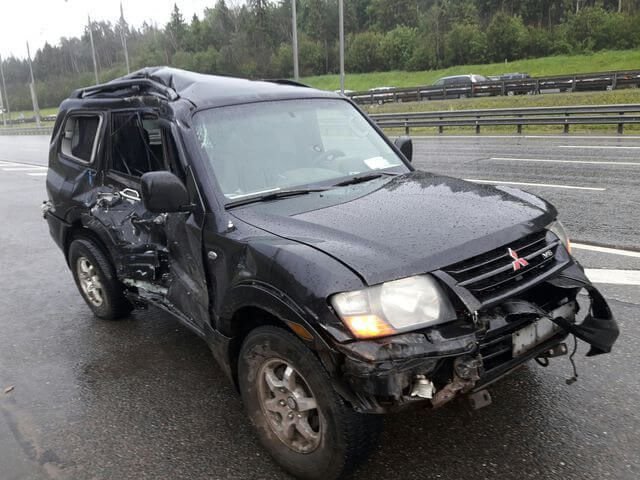 Mitsubishi Montero 2003